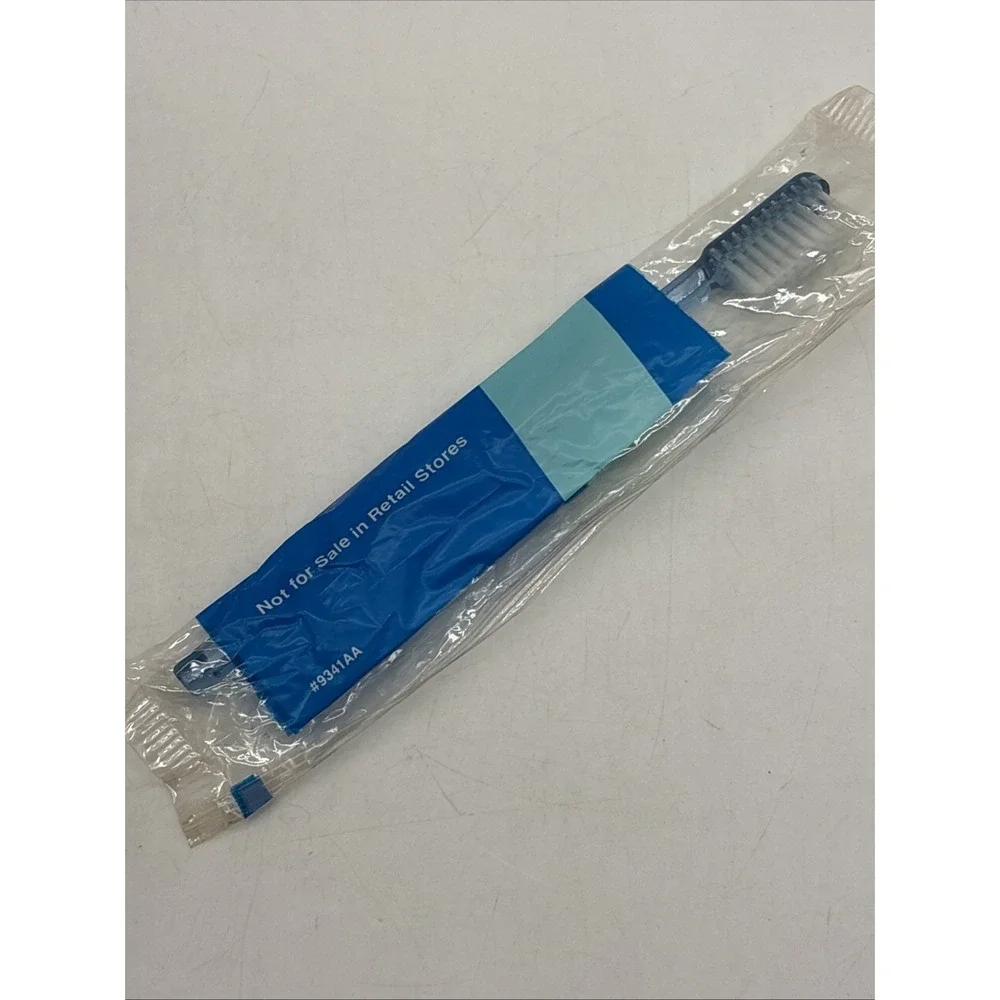 Johnson and Johnson PREVENT tooth and gum brush Soft 35 NOS Blue